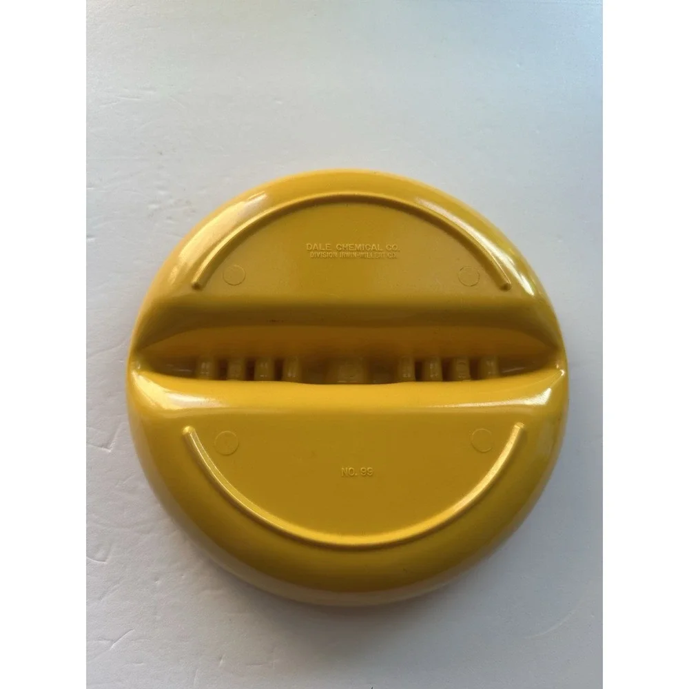 Vintage 1970's Yellow Melamine Ashtray Dale Chemical Co. Irwin Willert